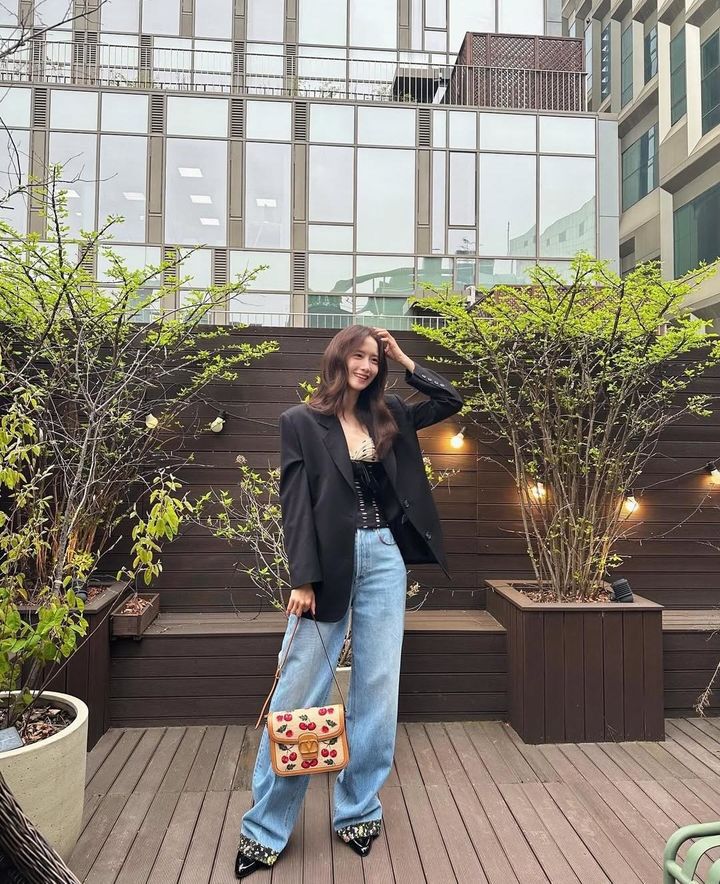 [서울=뉴시스] 윤아. (사진=윤아 인스타그램 캡처) 2025.04.22. photo@newsis.com *재판매 및 DB 금지