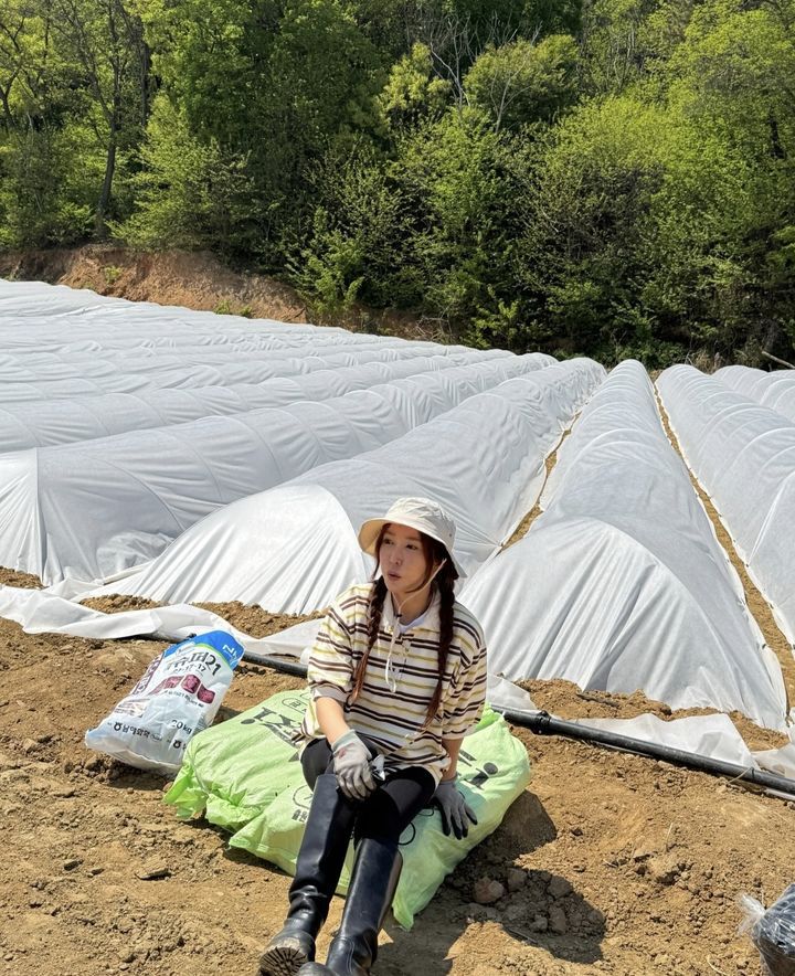 [서울=뉴시스] 슈. (사진=슈 인스타그램 캡처) 2025.04.30. photo@newsis.com *재판매 및 DB 금지