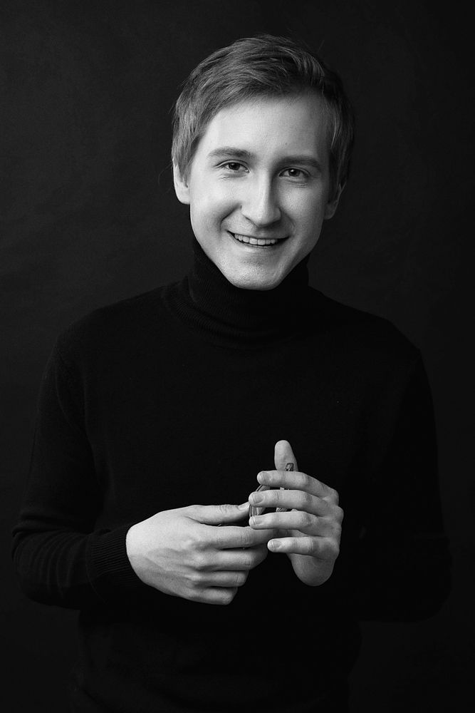 [서울=뉴시스] 피아니스트 드미트리 마슬레예프(사진=ⓒAlexandra Horoshvyan, 마스트미디어 제공) 2025.05.09. photo@newsis.com *재판매 및 DB 금지