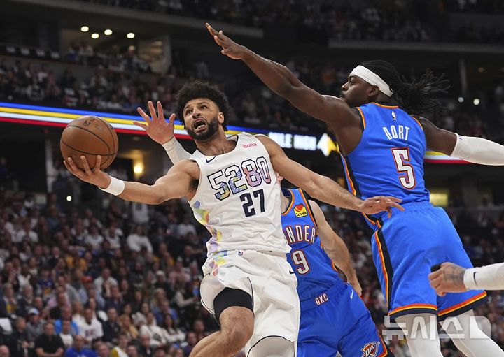 [덴버=AP/뉴시스] 미국프로농구(NBA) 덴버 너기츠의 자말 머레이. 2025. 5. 15.