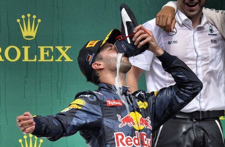 [서울=뉴시스] 호주 출신 F1 드라이버 다니엘 리카르도가 슈이를 하는 장면.(사진=다니엘 리카르도 인스타그램 갈무리) *재판매 및 DB 금지