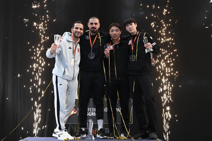 [서울=뉴시스]펜싱 사브르 박상원·도경동, 마드리드 월드컵서 동메달. (사진=국제펜싱연맹 소셜미디어 캡처) 2025.02.01. photo@newsis.com *재판매 및 DB 금지