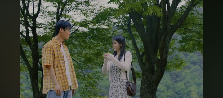 [서울=뉴시스] 아이유 '네버 엔딩 스토리' 뮤직비디오. (사진 = 이담(EDAM) 엔터테인먼트 제공) 2025.05.27. photo@newsis.com *재판매 및 DB 금지