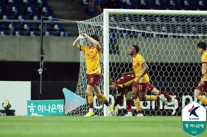 [서울=뉴시스] 프로축구 K리그1 광주FC의 변준수. (사진=한국프로축구연맹 제공) *재판매 및 DB 금지