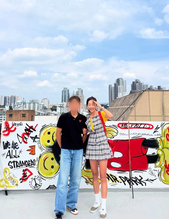 [서울=뉴시스] 가수 윤종신 아내이자 전 테니스선수 전미라가 아들의 근황을 공개했다. (사진=전미라 인스타그램 캡처) 2025.06.12. photo@newsis.com *재판매 및 DB 금지