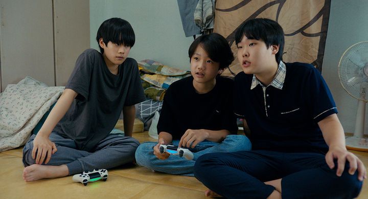 [서울=뉴시스] '여름이 지나가면'. (사진=엣나인필름 제공) 2025.06.17. photo@newsis.com *재판매 및 DB 금지