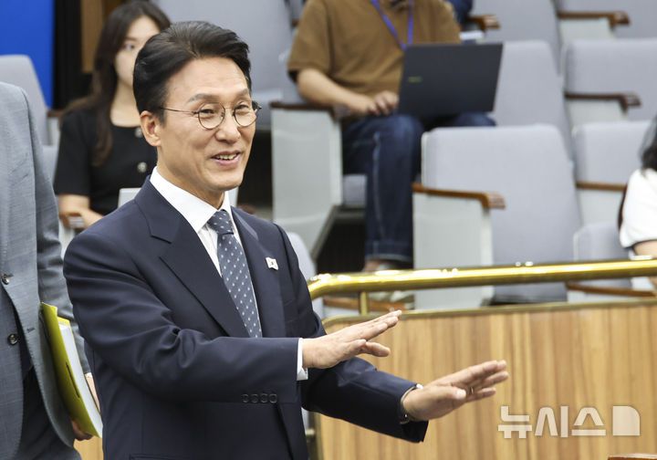 [서울=뉴시스] 김금보 기자 = 김민석 국무총리 후보자가 24일 서울 여의도 국회에서 열린 인사청문회에 출석하고 있다. 2025.06.24. kgb@newsis.com