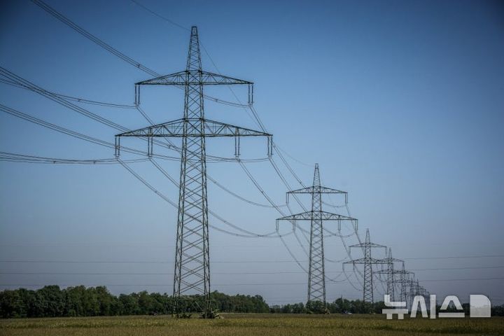 [포항=뉴시스] 송종욱 기자 = 사진은 송전선로 이미지 모습. 2025.07.08. photo@newsis.com