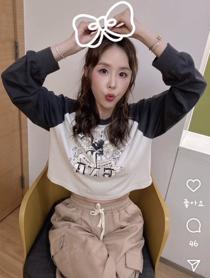 [서울=뉴시스] 신지. (사진=신지 인스타그램 캡처) 2025.07.23. photo@newsis.com *재판매 및 DB 금지