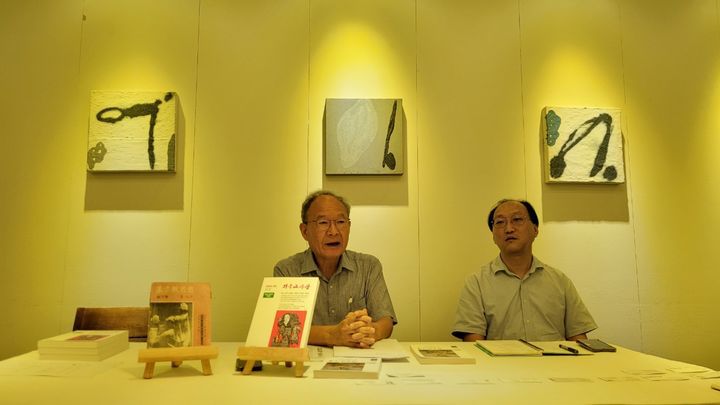 [서울=뉴시스] 월간지 '기독교사상' 주간 김흥수 목원대 명예교수(왼쪽)와 정필석 편집장 (사진=대한기독교서회 제공) 2025.08.07. photo@newsis.com *재판매 및 DB 금지