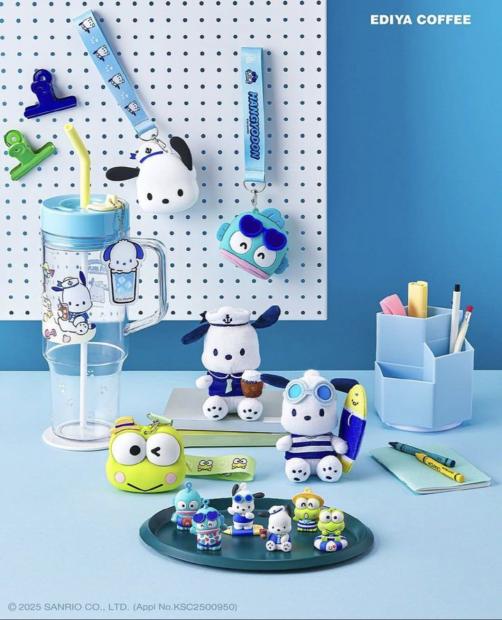 [서울=뉴시스] 이디야커피 산리오캐릭터즈 협업 굿즈. (사진=이디야커피 제공)  *재판매 및 DB 금지