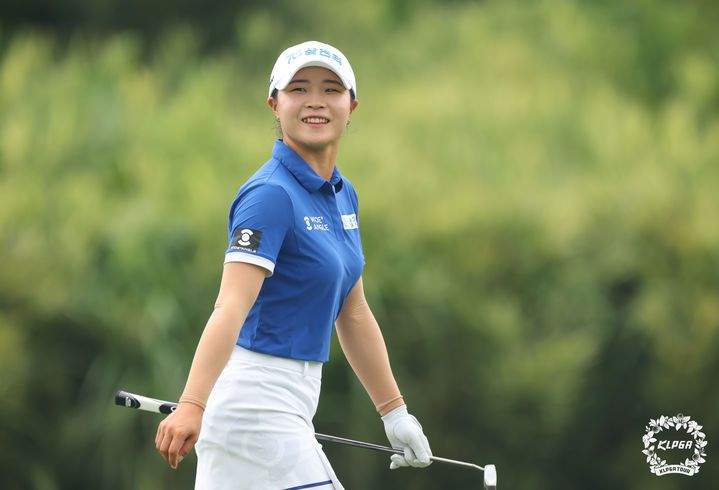9일 제주 서귀포시 사이프러스 골프 앤 리조트(파72)에서 열린 한국여자프로골프(KLPGA) 투어 제주 삼다수 마스터스 3라운드에서 선두에 오른 고지원. 2025.08.09. (사진=KLPGA 제공) *재판매 및 DB 금지