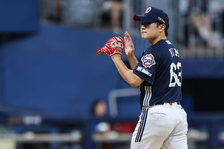 [서울=뉴시스] 프로야구 두산 베어스 김택연이 9일 서울 고척스카이돔에서 열린 2025 신한 쏠뱅크 KBO리그 키움 히어로즈와의 경기에 9회 등판해 1이닝 무실점을 기록하며 시즌 20세이브를 달성했다. (사진=두산 베어스 제공) 2025.08.09. *재판매 및 DB 금지