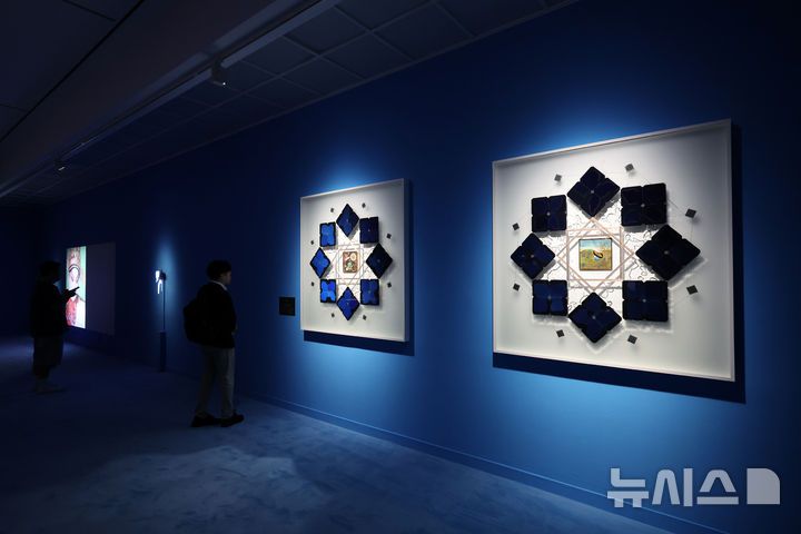 [서울=뉴시스] 박진희 기자 = 서울시립미술관(SeMA)은 25일 서울 중구 서울시립미술관 서소문관에서 제13회 서울미디어시티비엔날레 '강령: 영혼의 기술' 기자간담회를 갖고 세계 각지의 예술가들의 미디어 작품을 선보이고 있다. 2025.08.25. pak7130@newsis.com