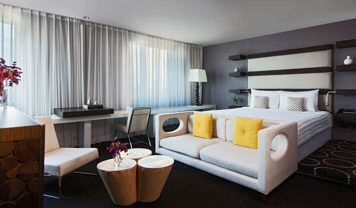 [서울=뉴시스] 한화호텔앤드리조트 더 플라자 ‘플라자 스위트’ 객실 전경.(사진=한화호텔앤드리조트 제공) *재판매 및 DB 금지