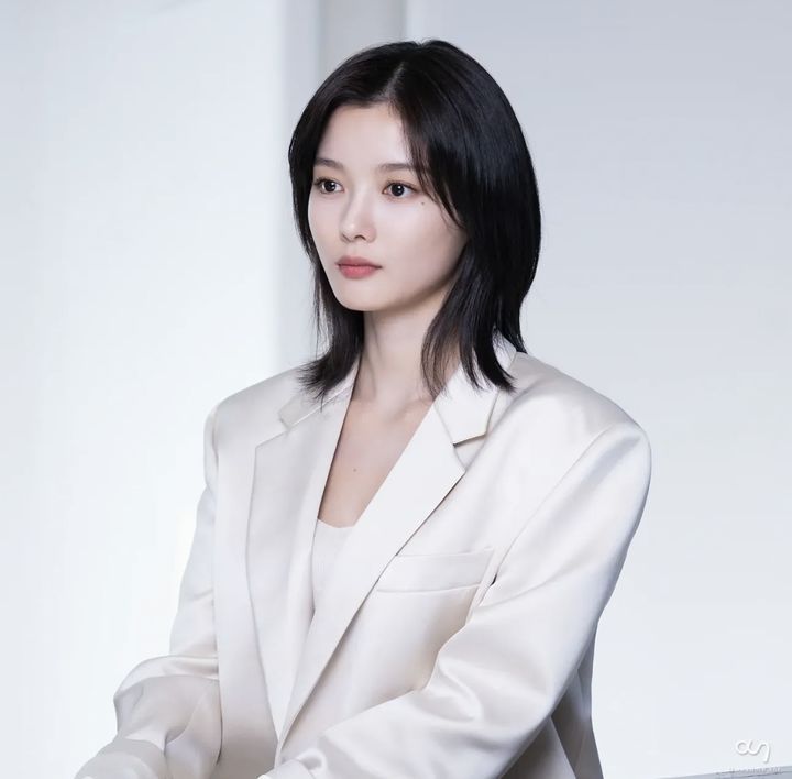 [서울=뉴시스] 배우 김유정. (사진=어썸이엔티 인스타그램 캡처) 2025.09.01. photo@newsis.com *재판매 및 DB 금지