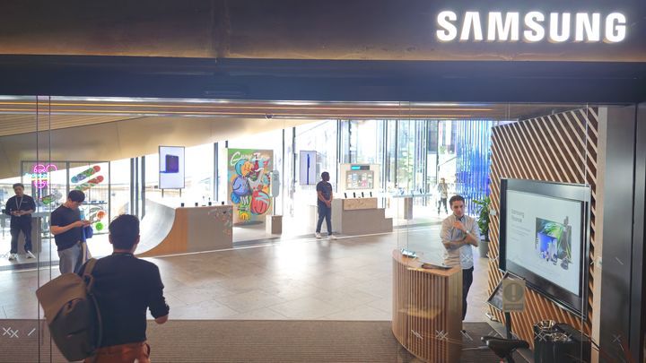 [런던=뉴시스]영국 런던에 위치한 '삼성 킹스크로스' 입구  photo@newsis.com *재판매 및 DB 금지