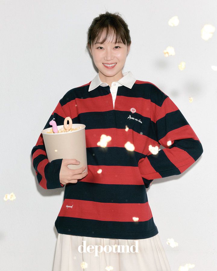 [서울=뉴시스]  하고하우스는 자사 투자 브랜드 '드파운드'가 브랜드 론칭 10주년을 맞아 '콩트 로망티크(Conte Romantique)' 컬렉션을 출시한다고 18일 밝혔다.(사진=하고하우스 제공) *재판매 및 DB 금지