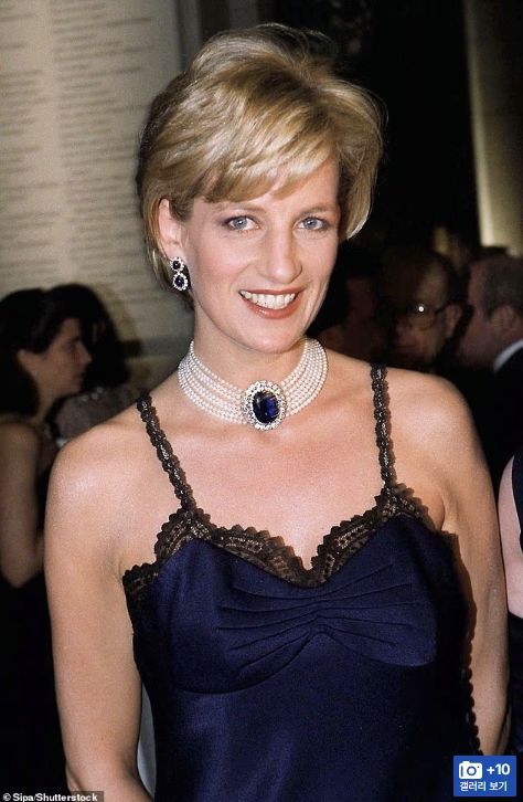 [서울=뉴시스]고(故) 다이애나 왕세자비의 모습. (사진출처: 데일리메일 캡처) 2025.10.06.