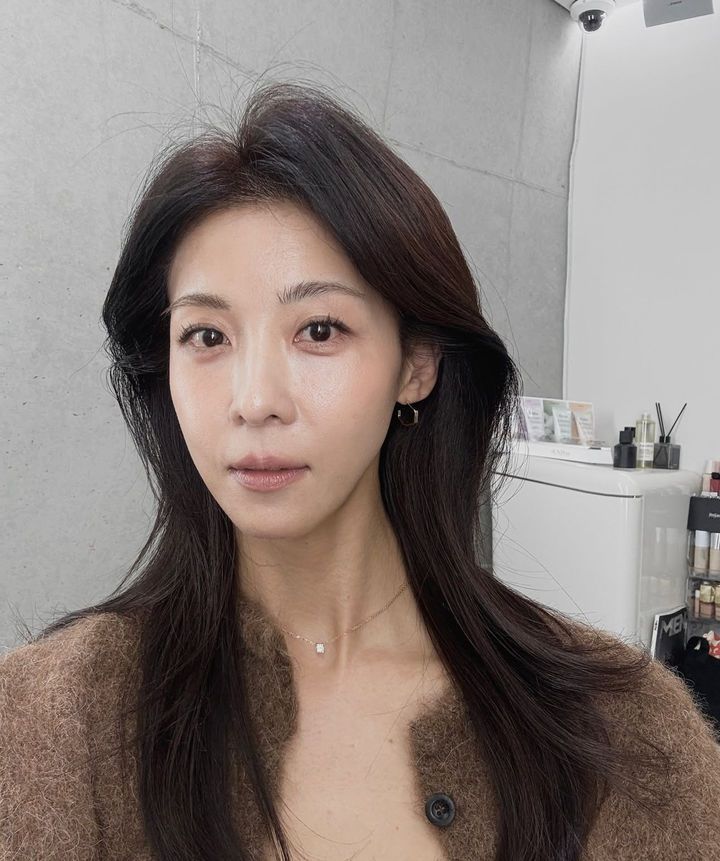 [서울=뉴시스] 배우 하지원. (사진=하지원 인스타그램 캡처) 2025.10.24. photo@newsis.com *재판매 및 DB 금지