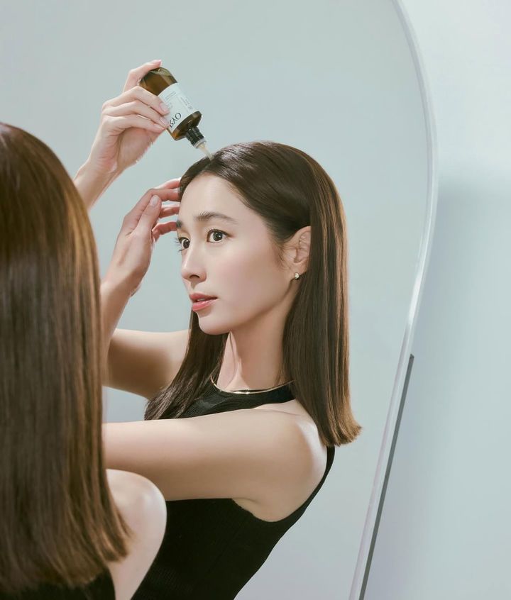 [서울=뉴시스] 배우 이민정. (사진=이민정 인스타그램 캡처) 2025.10.31. photo@newsis.com *재판매 및 DB 금지