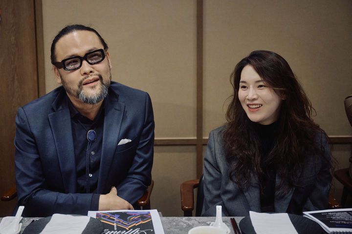 [서울=뉴시스] 3일 서울 중구 한 식당에서 열린 '2025 포항국제음악제' 기자간담회에 음악제의 기획자 겸 예술감독은 첼리스트 박유신과 사무엘 윤이 참석했다. (사진=포항문화재단 제공) 2025.11.03. photo@newsis.com *재판매 및 DB 금지