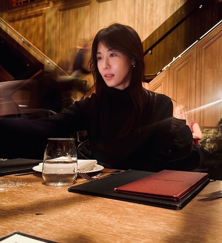 [서울=뉴시스] 배우 하지원. (사진=하지원 인스타그램 캡처) 2025.11.07. photo@newsis.com *재판매 및 DB 금지