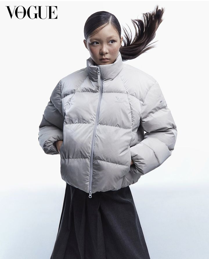 [서울=뉴시스] '보그 코리아'가 지난 7일 공식 인스타그램에 추사랑과 함께한 화보를 공개했다. (사진='보그 코리아' 인스타그램 캡처) 2025.11.13. photo@newsis.com *재판매 및 DB 금지