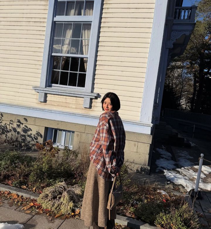 [서울=뉴시스] 배우 권나라. (사진=권나라 인스타그램 캡처) 2025.11.17. photo@newsis.com *재판매 및 DB 금지