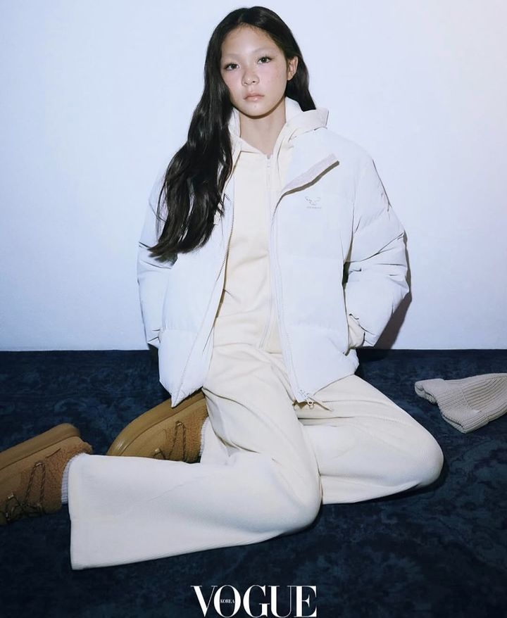 [서울=뉴시스] 이종격투기 선수 추성훈이 딸 추사랑의 근황을 밝혔다. (사진='보그 코리아' 제공, 추성훈 인스타그램 캡처) 2025.11.18. photo@newsis.com *재판매 및 DB 금지