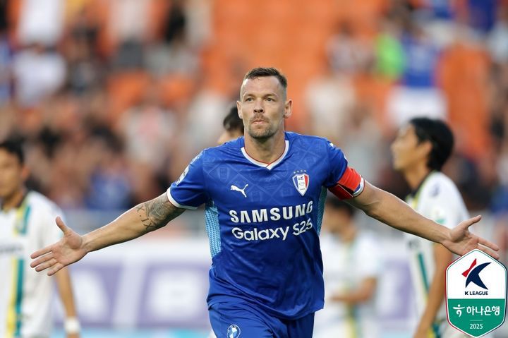 [서울=뉴시스] 프로축구 K리그2 수원 삼성 일류첸코. (사진=한국프로축구연맹 제공) *재판매 및 DB 금지