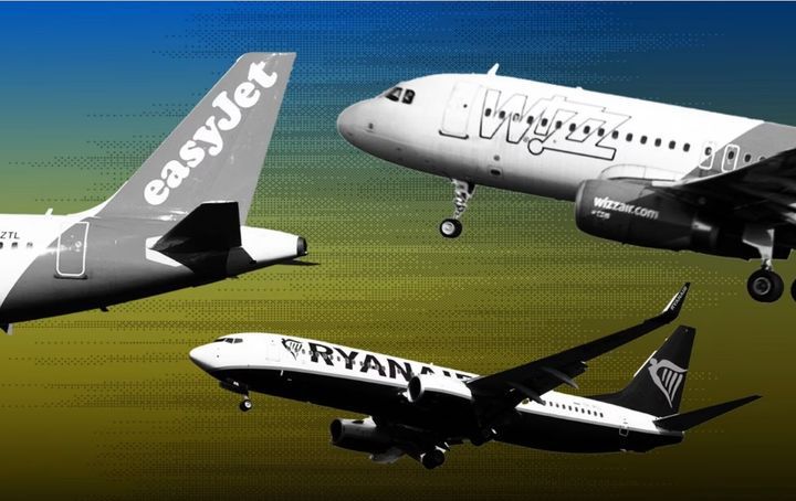 [서울=뉴시스]유럽 저가 항공사들이 우크라이나로의 항공편 운항 재개 움직임을 보이고 있다고 파이낸셜 타임스(FT)가 4일 보도했다. 항공사들은 평화협정이 체결되는 대로 항공편을 재개할 준비를 하고 있는데, 이는 '재난 관광'과 우크라이나로 돌아가려는 사람들로 호황이 예상되기 때문이다. <사진출처 : 英 파이낸셜 타임스> 2025.12.04.