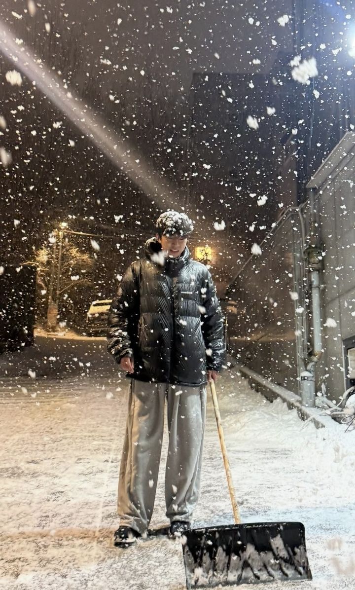 [서울=뉴시스] 임영웅. (사진 = 인스타그램 캡처) 2025.12.04. photo@newsis.com *재판매 및 DB 금지