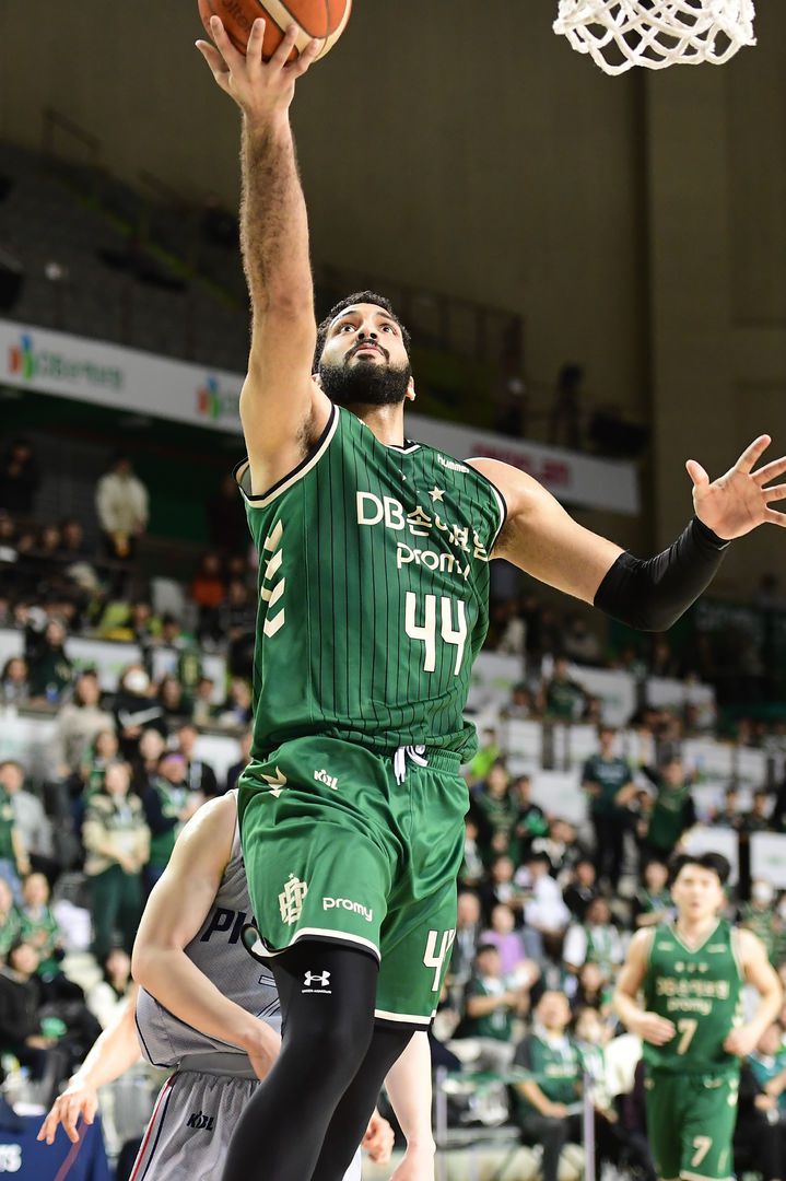 [서울=뉴시스] 프로농구 원주 DB의 에삼 무스타파. (사진=KBL 제공) *재판매 및 DB 금지