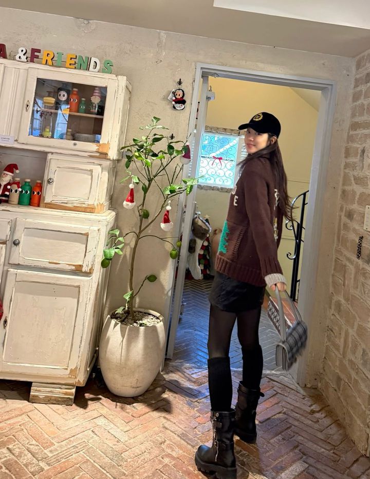 [서울=뉴시스] 배우 박한별. (사진=박한별 인스타그램 캡처) 2025.12.11. photo@newsis.com *재판매 및 DB 금지