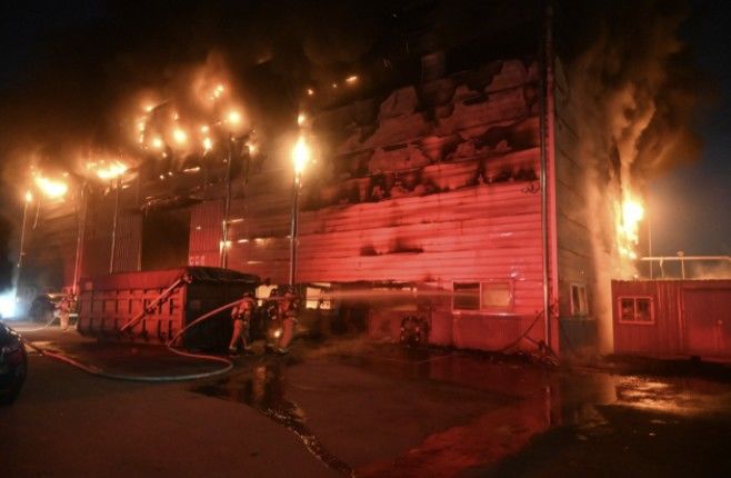 [대구=뉴시스] 2024년 11월23일 오전 6시9분께 대구 동구 불로동 자원재활용센터 선별장에서 화재가 발생했다. (사진=뉴시스 DB) *재판매 및 DB 금지