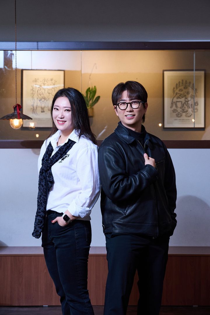 뮤지컬 '비틀쥬스' 심설인 협력연출과 이창호 작가. (사진=CJ ENM 제공) *재판매 및 DB 금지