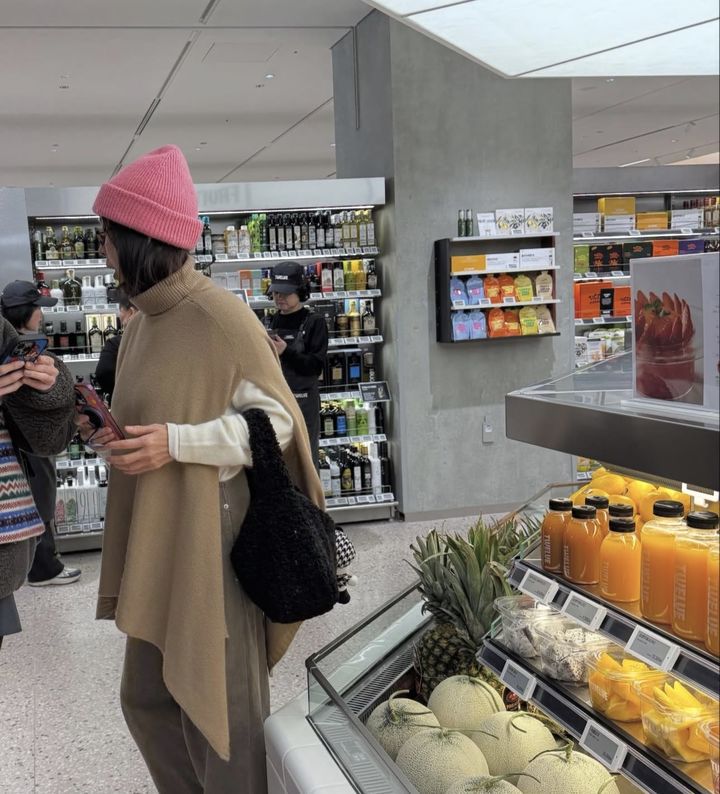 [서울=뉴시스] 배우 황신혜. (사진=황신혜 인스타그램 캡처) 2026.01.19. photo@newsis.com *재판매 및 DB 금지