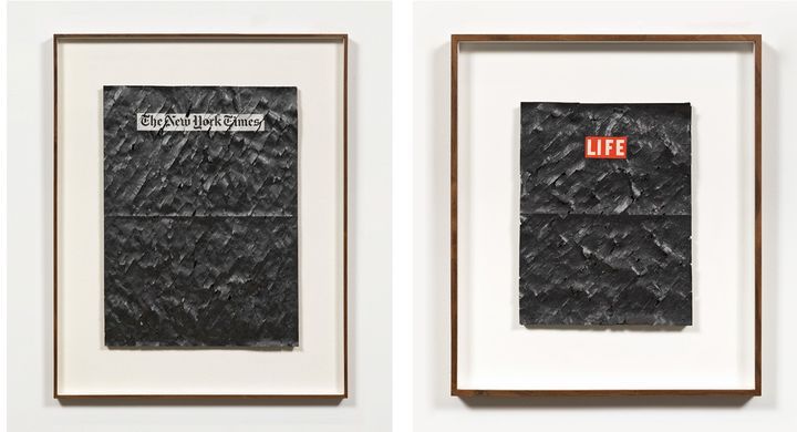 페로탕 최병소 개인전. Untitled 0221206, 2022, Ballpoint pen and pencil on newspaper, 55 × 40 × 1 cm, Framed: 75.5 × 61 ×3.5 cm. Courtesy of the artist and Perrotin.  Untitled 0221101, 2022, Ballpoint pen and pencil on magazine, 23.5 × 18.5 × 1 cm, Framed: 38.5 × 33 × 3.5 cm. Courtesy of the artist and Perrotin.  *재판매 및 DB 금지