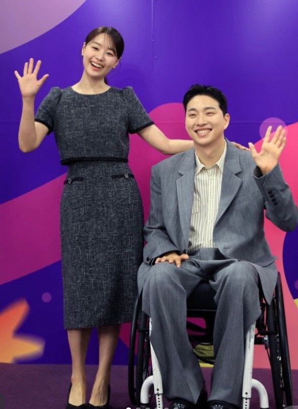 [서울=뉴시스] 송지은, 박위. (사진=송지은 인스타그램 캡처) 2026.01.24. photo@newsis.com *재판매 및 DB 금지