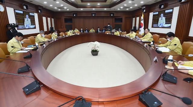 홍남기 경제부총리 겸 기획재정부 장관이 9일 정부서울청사에서 열린 '제14차 코로나19 대응 경제관계장관회의 겸 제4차 위기관리대책회의'에서 발언하고 있다.