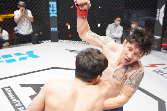 일격에 무너지는 난딘에르덴