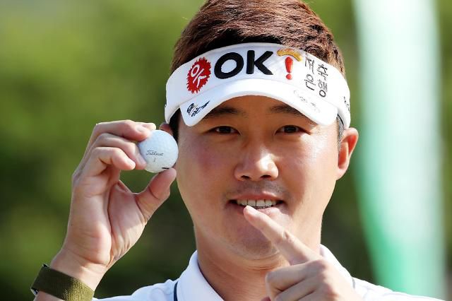 10년 만에 2번째 홀인원을 기록한 이태희