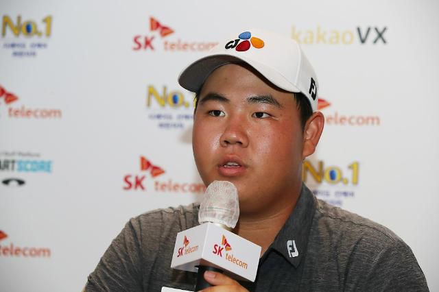우승 직후 기자회견장에 모습을 비춘 김주형