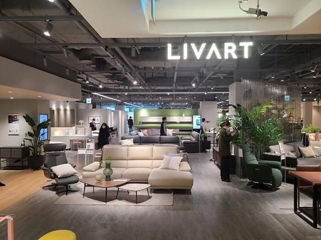 현대백화점 미아점에 8층에 입점한 '리바트 미아점' 매장 전경