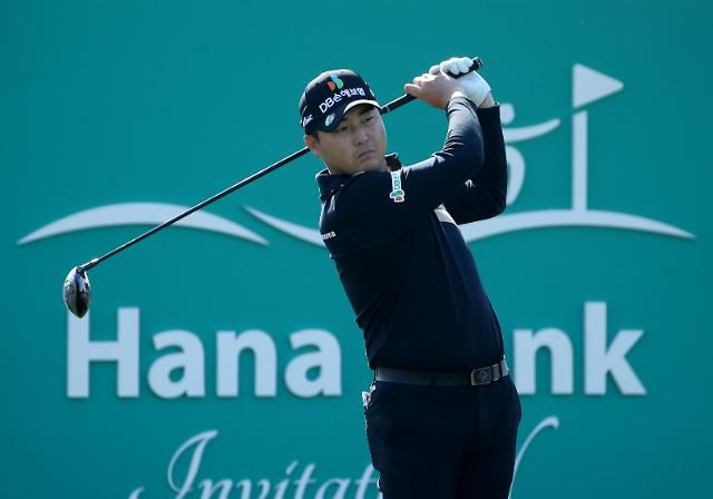 티샷 중인 이태훈.