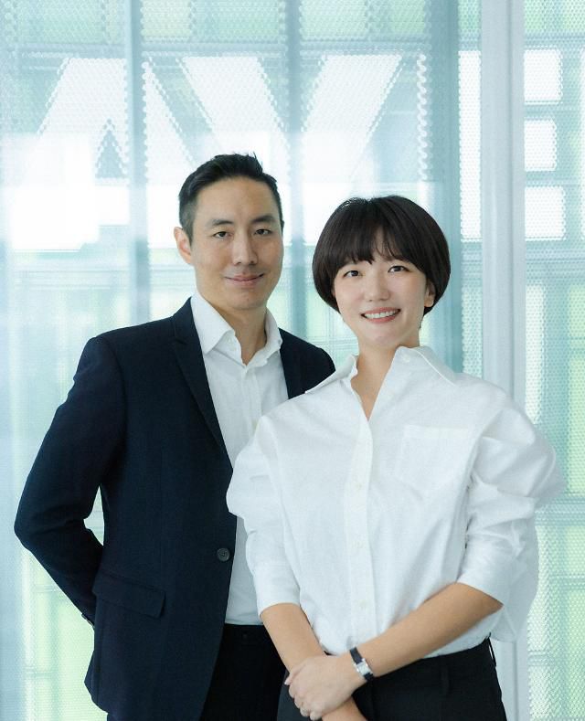 네이버 최수연(오른쪽) 신임 CEO 내정자와 김남선 CFO 내정자