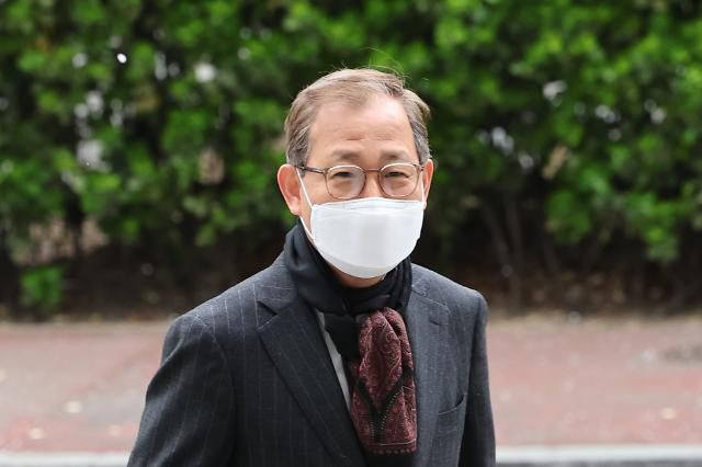 출근하는 김인철 사회부총리 후보자     (서울=연합뉴스) 김주성 기자 = 김인철 사회부총리 겸 교육부 장관 후보자가 14일 오전 서울 영등포구 한국교육시설안전원에 마련된 인사청문회 준비 사무실로 출근하고 있다. 2022.4.14     utzzza@yna.co.kr/2022-04-14 09:55:21/ <저작권자 ⓒ 1980-2022 ㈜연합뉴스. 무단 전재 재배포 금지.>