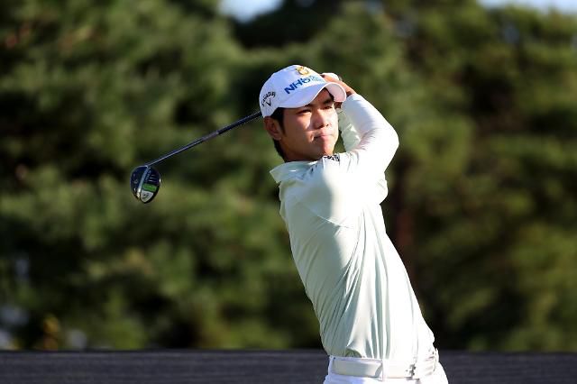 티샷 중인 최호영.