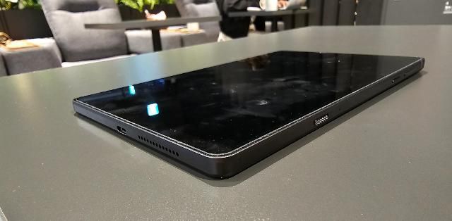 레노버 리전 Y700 태블릿 포트, 버튼 구성